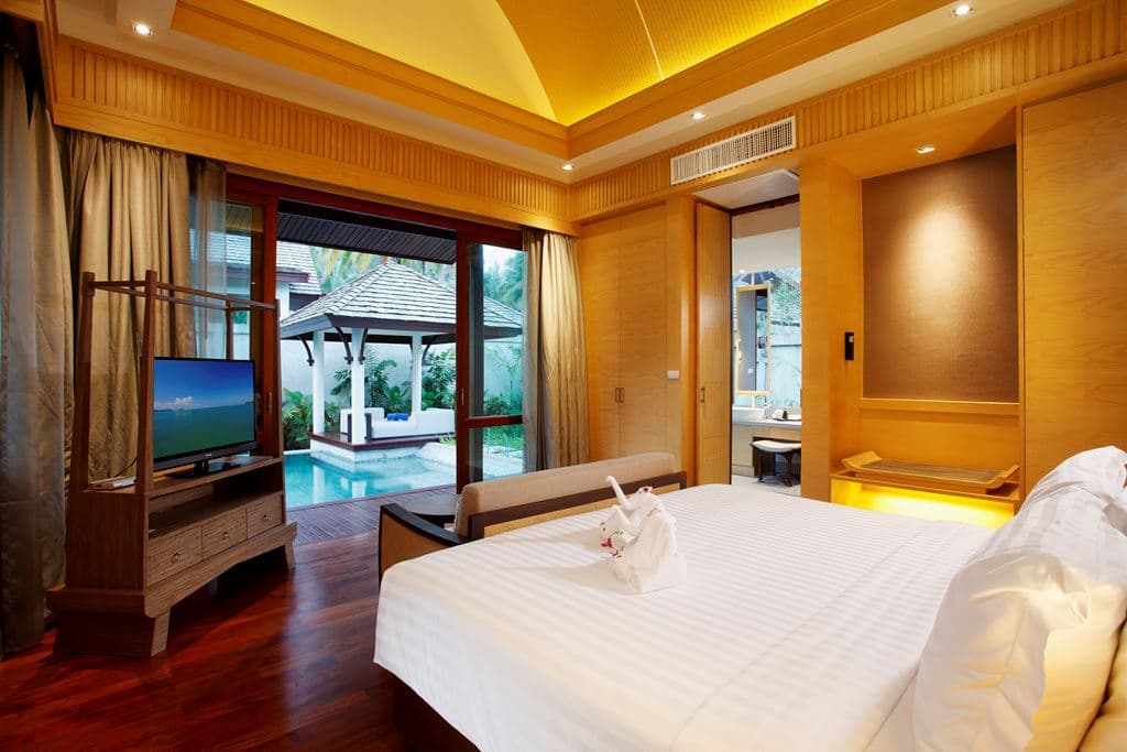 rooms-garden-pool-villa-1st-child-sharing-bed
