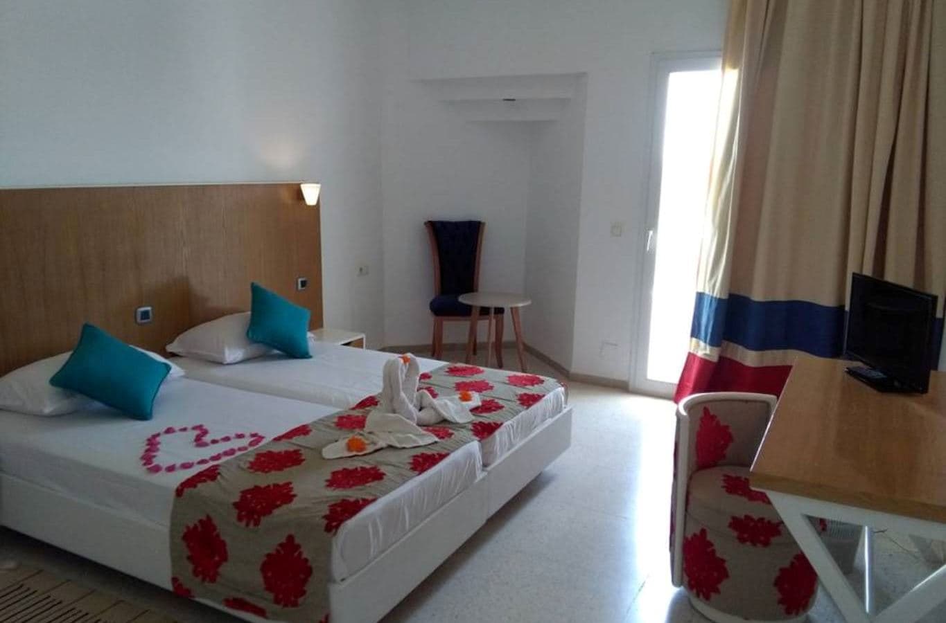 rooms-standard-room