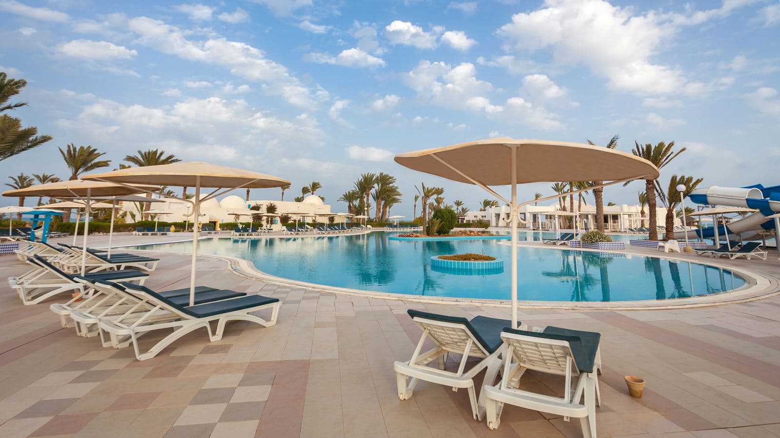 pools-outdoor-pool