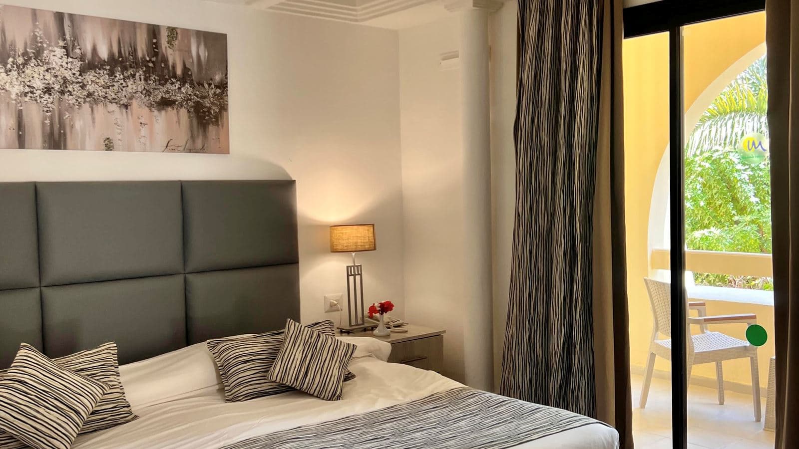 rooms-bungalow-room