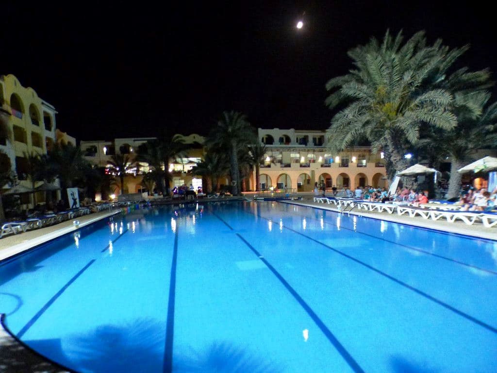 pools-outdoor-pool