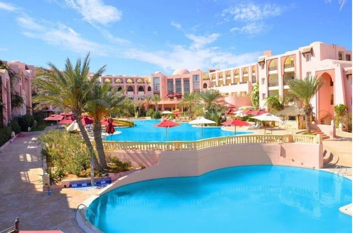 pools-outdoor-pool