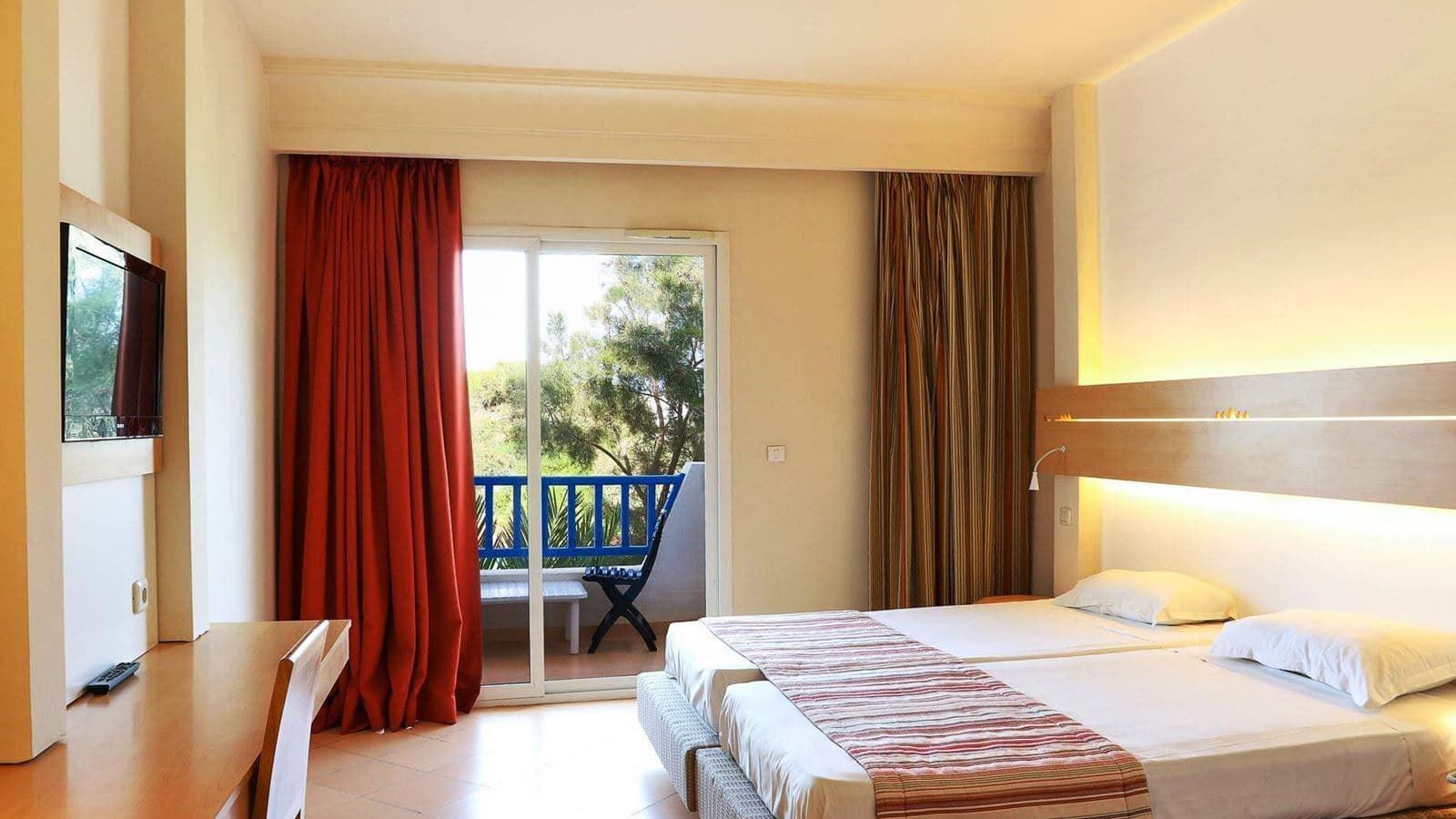 rooms-standard-room