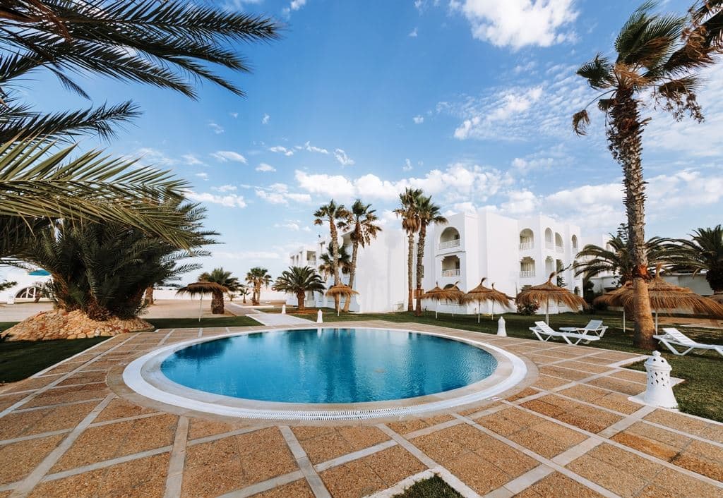 pools-outdoor-pool