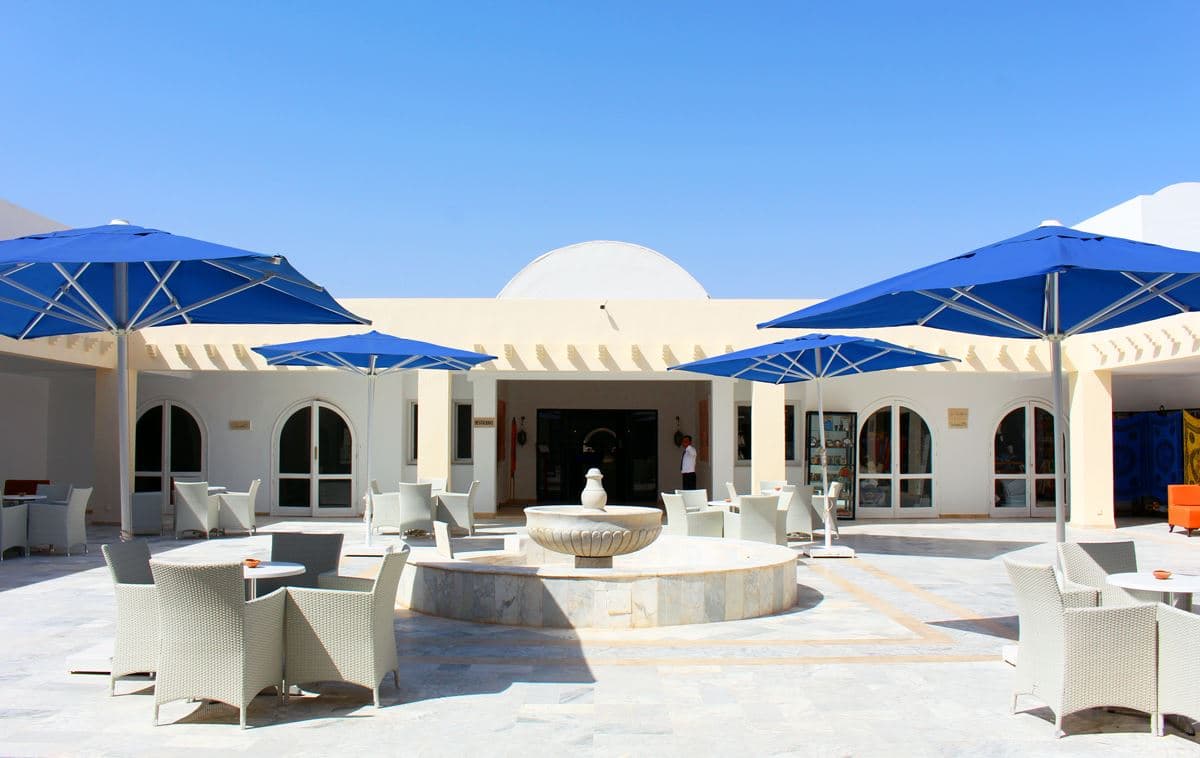 bars-main-building
