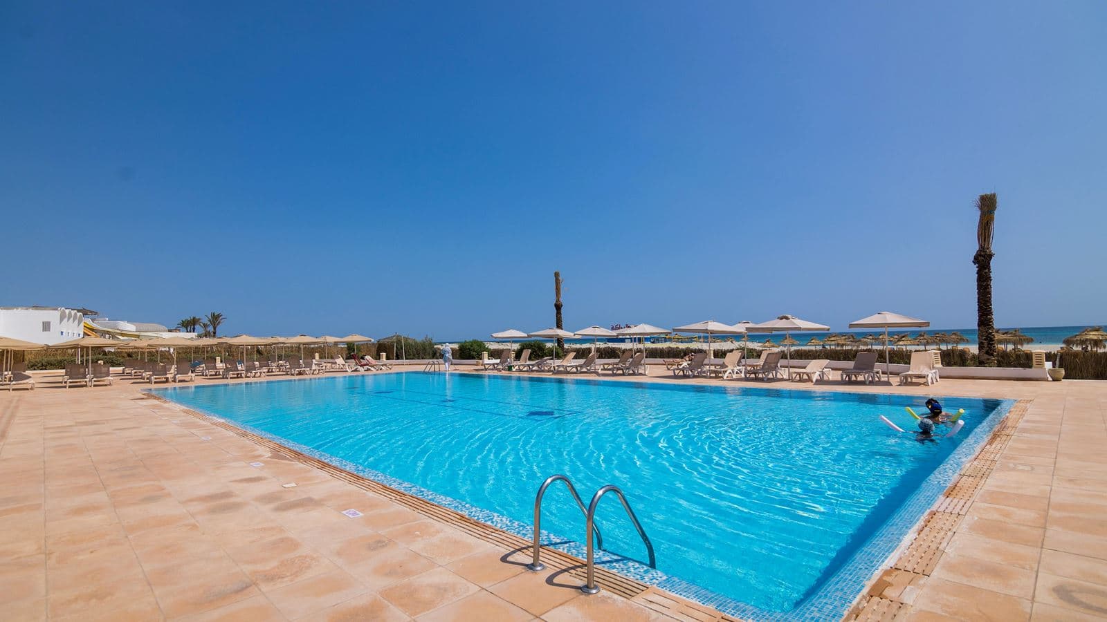 pools-outdoor-pool