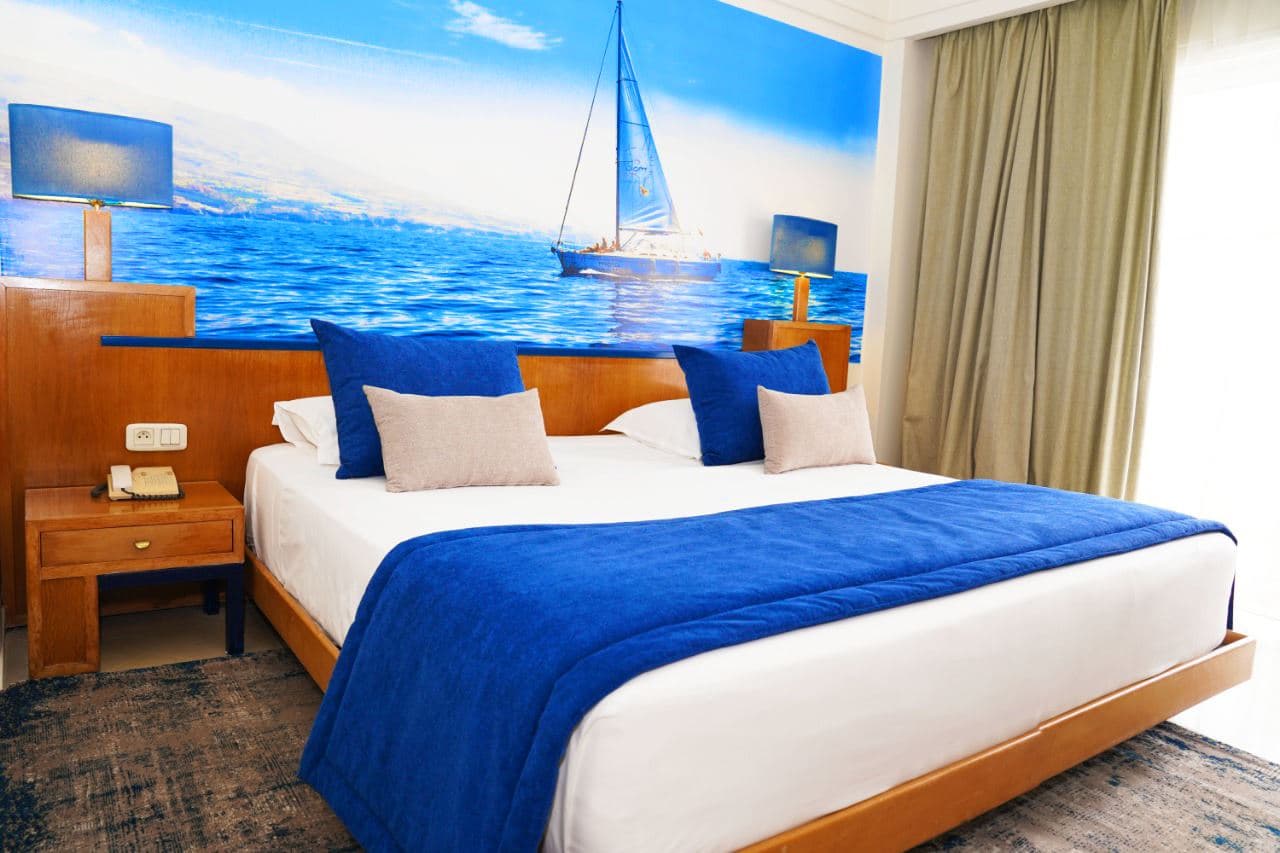 rooms-double-standard-room-gardenview
