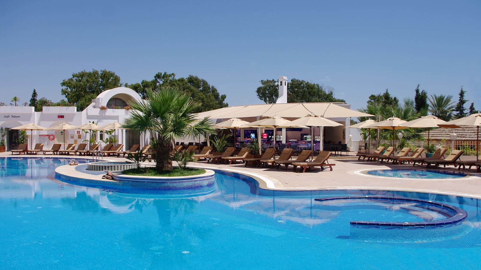 pools-outdoor-pool