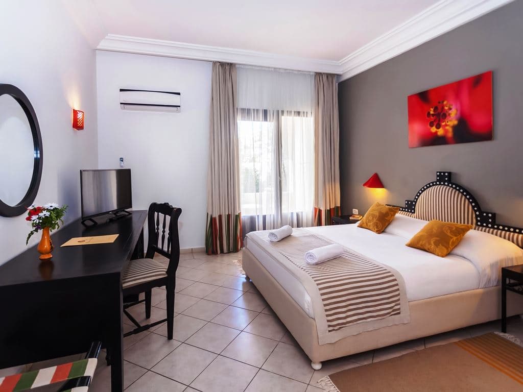 rooms-standard-room