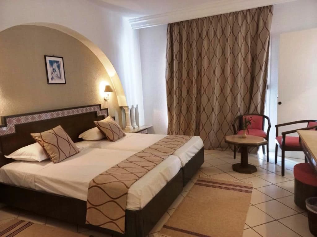 rooms-standard-room-garden-view