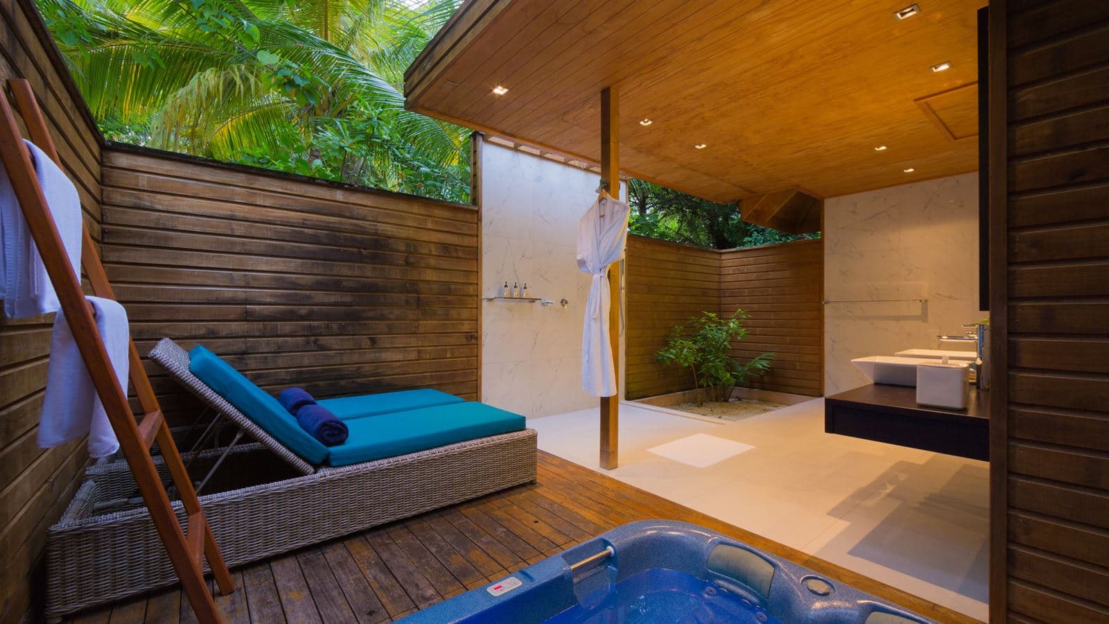 rooms-beach-villa