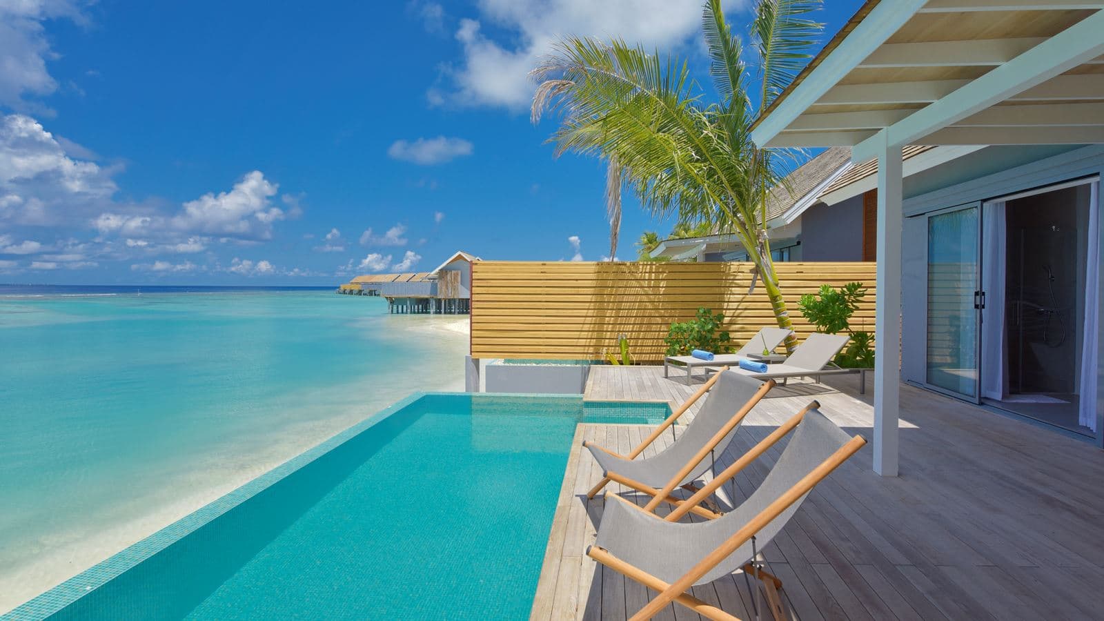 rooms-water-villa-with-pool