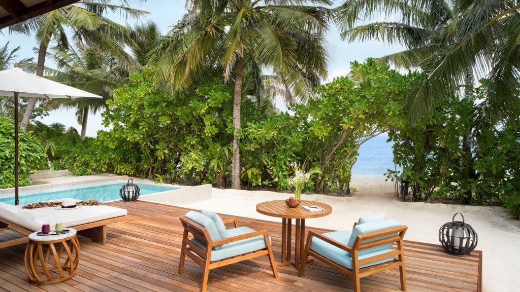 rooms-beach-pool-villa