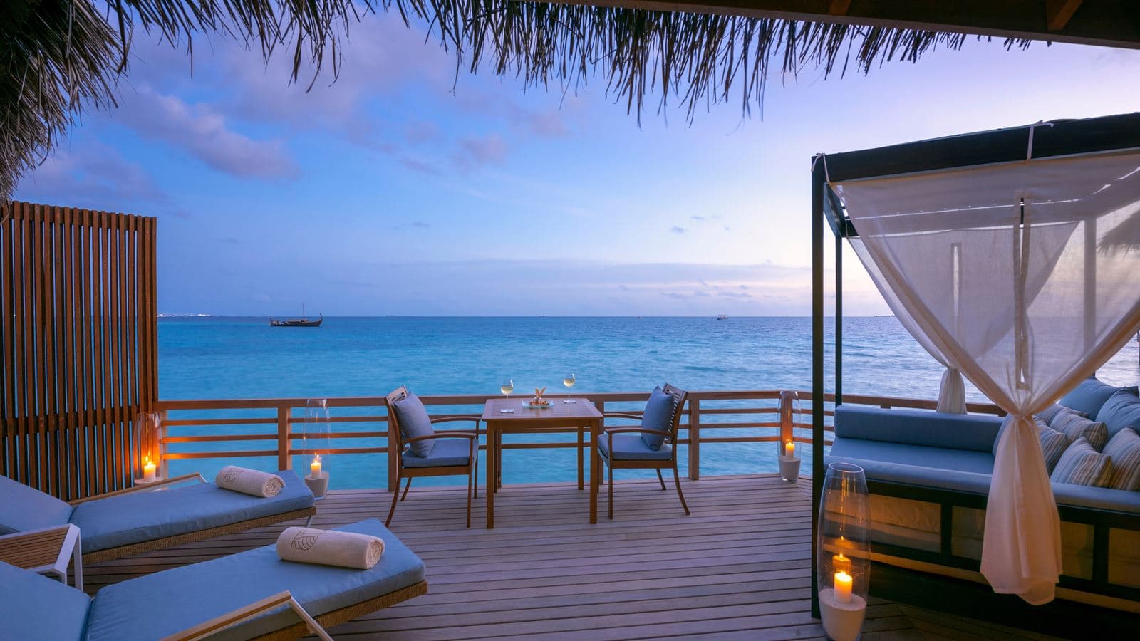 rooms-water-villa