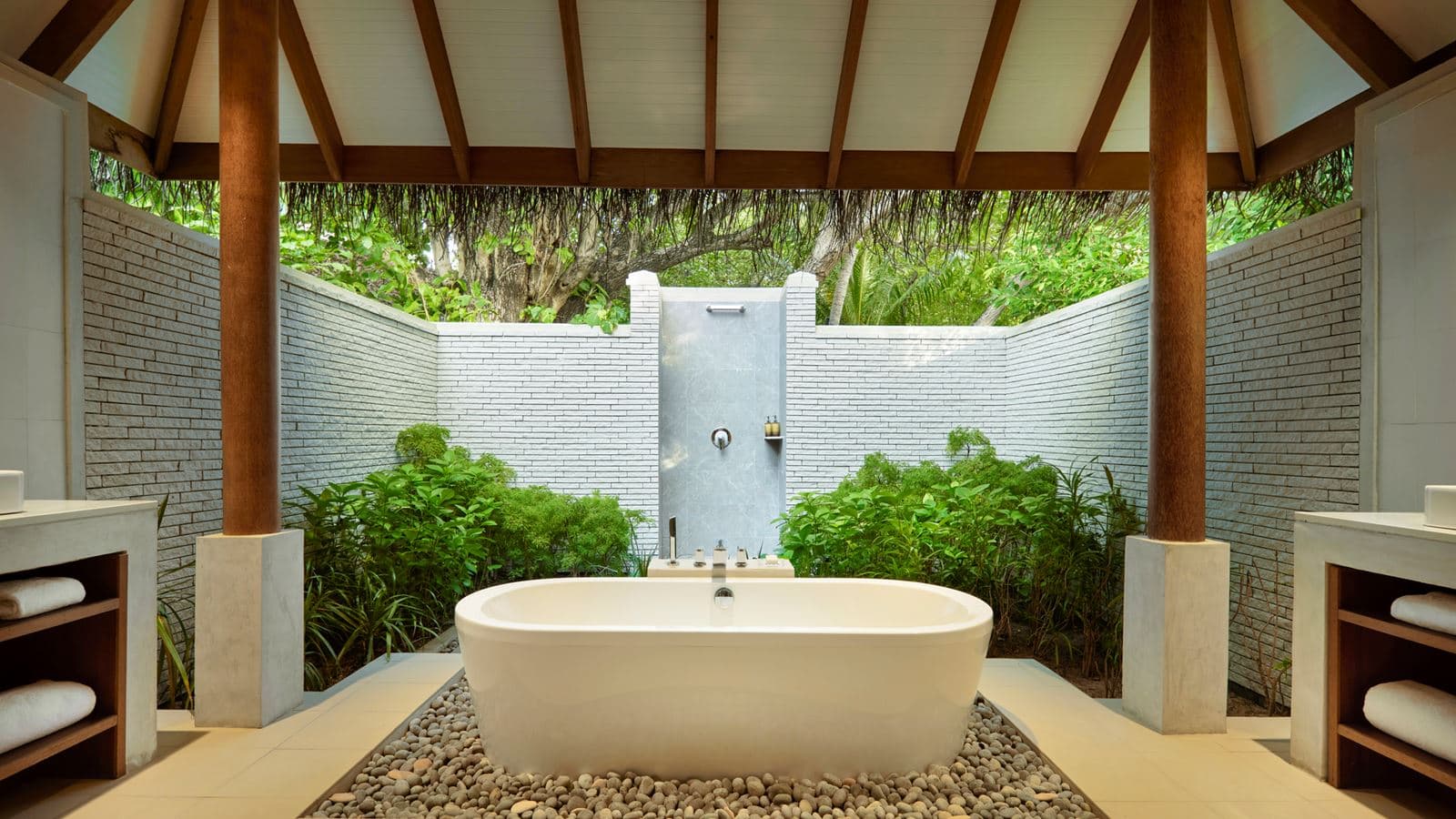 rooms-deluxe-villa