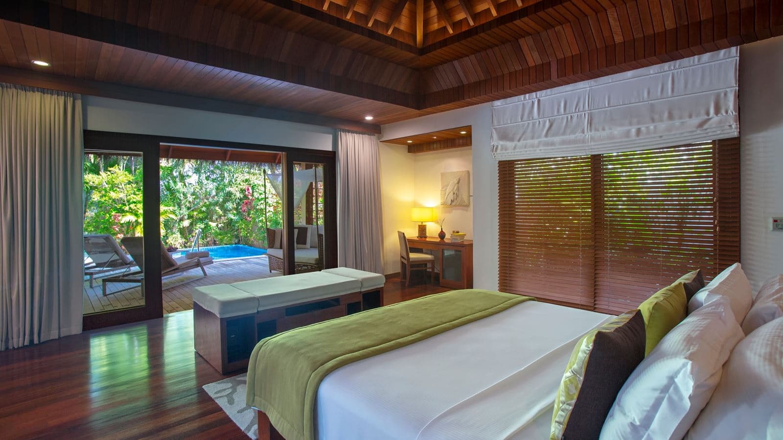rooms-baros-pool-villa