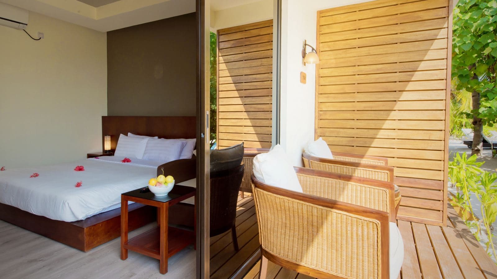 rooms-seaview-sky-room
