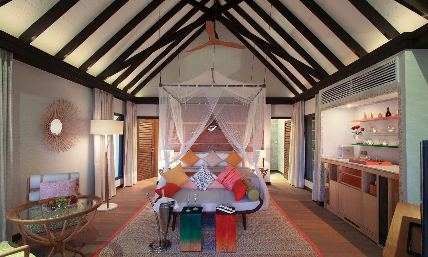 rooms-earth-villa
