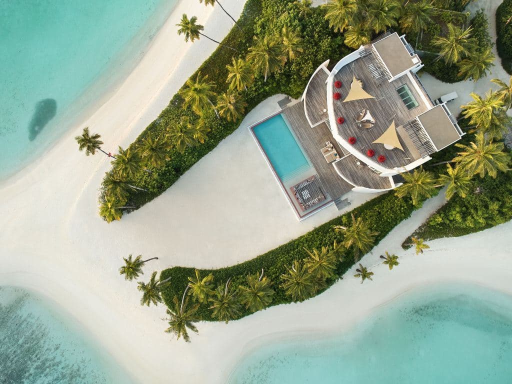 rooms-three-bedroom-beach-retreat-with-pool