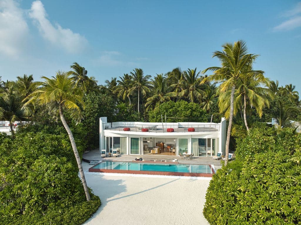 rooms-two-bedroom-beach-residence-with-pool