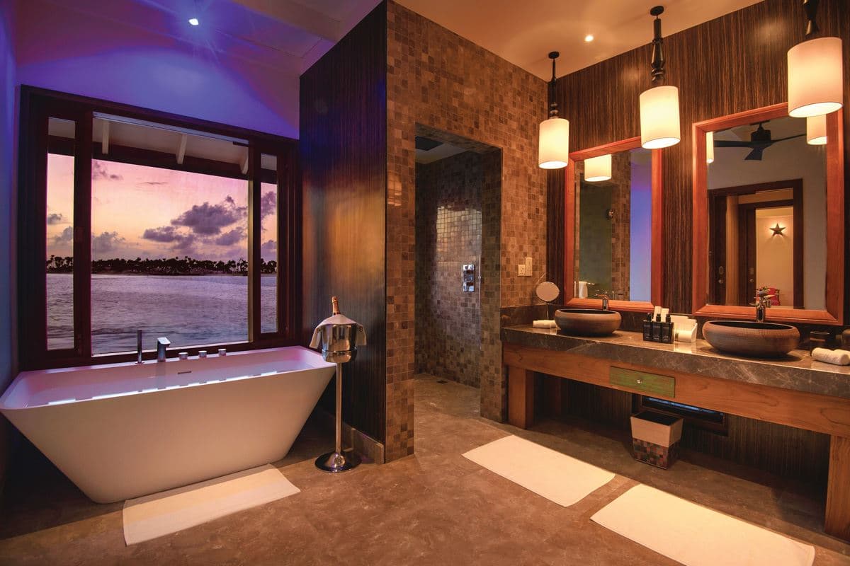 rooms-water-villa