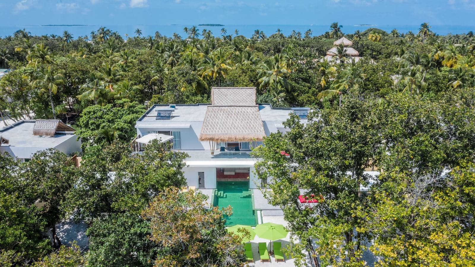 rooms-royal-beach-villa3-bedrooms