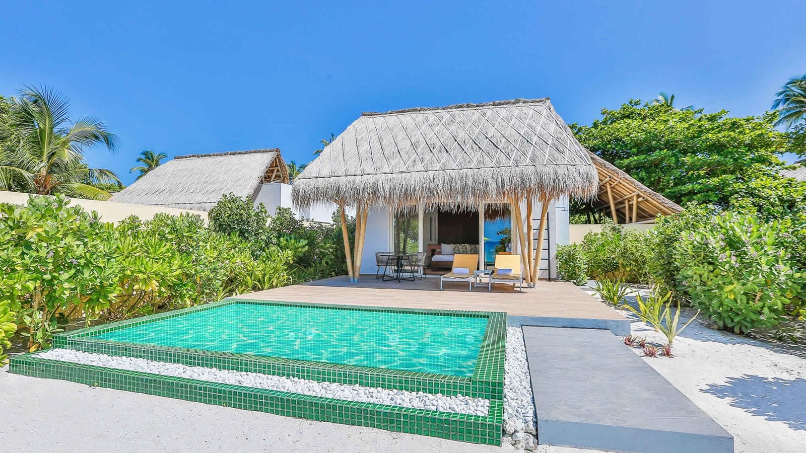 rooms-marina-beach-villa-with-pool