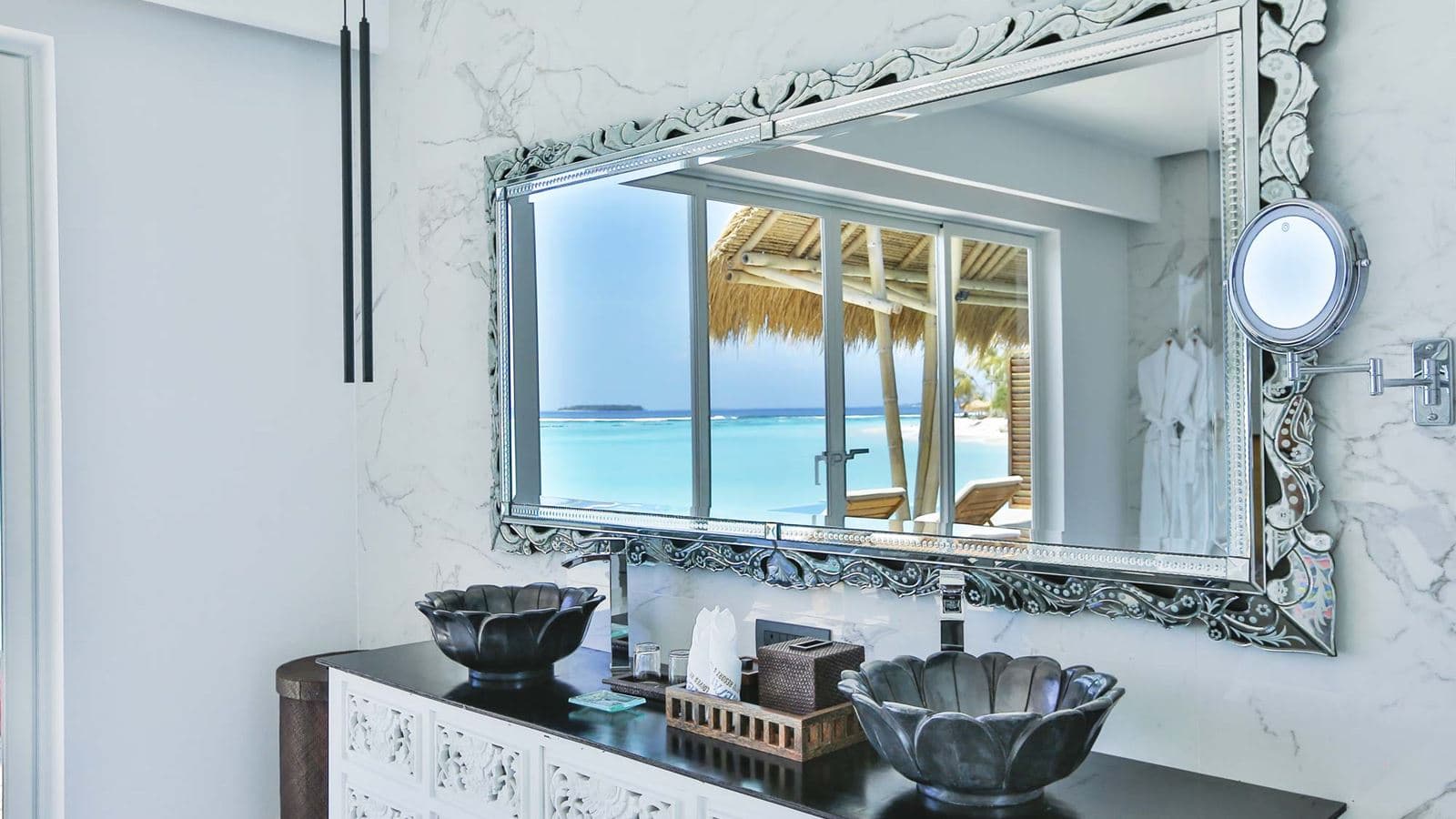 rooms-water-villa-with-pool