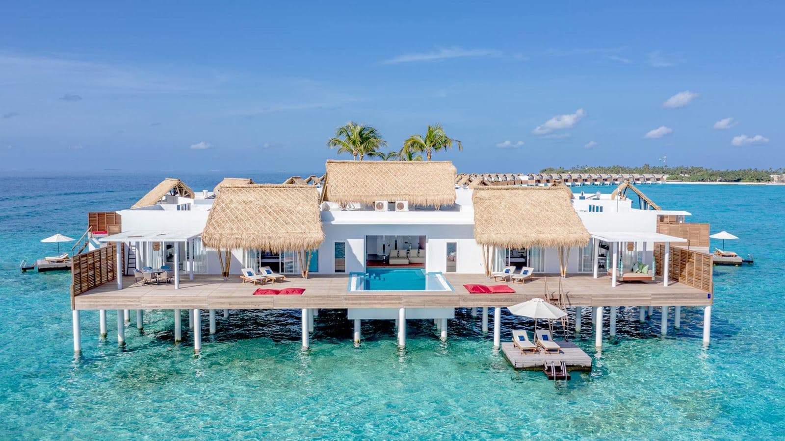 rooms-presidential-water-villa2-bedrooms