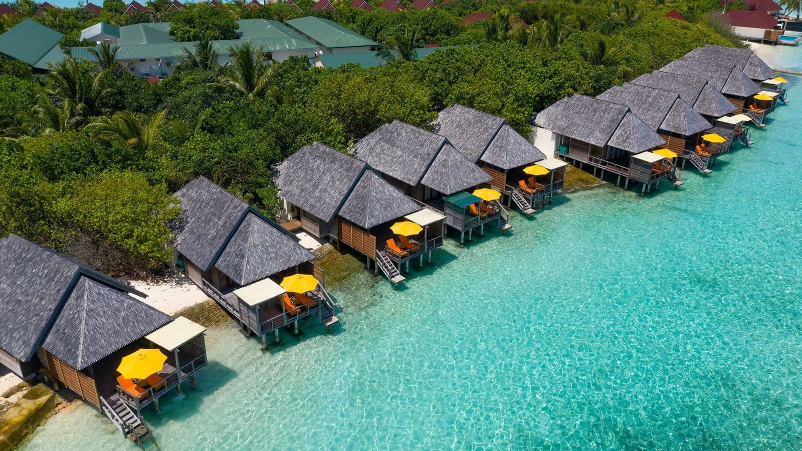 rooms-semi-water-villa
