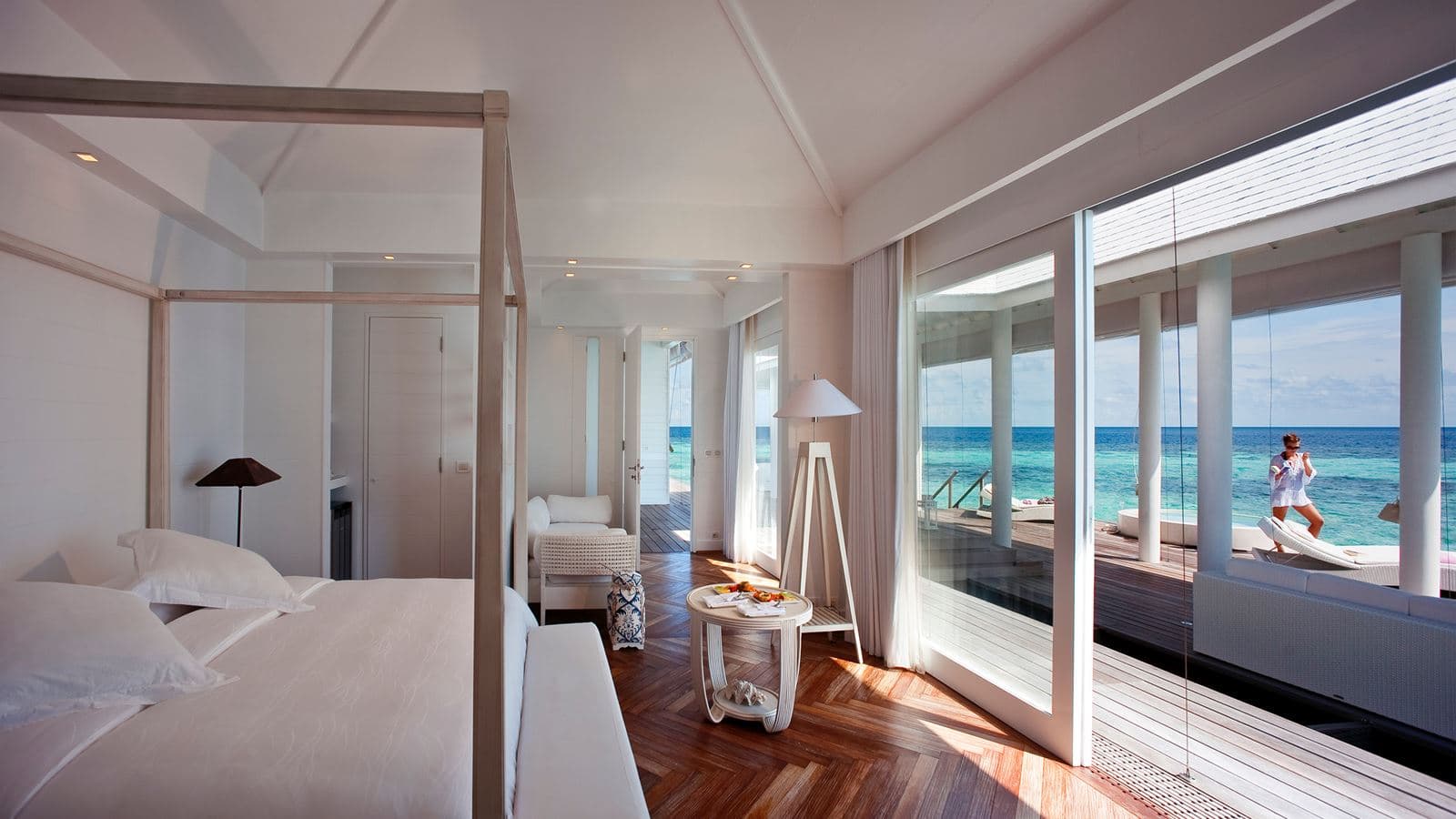 rooms-two-bedroom-water-villa