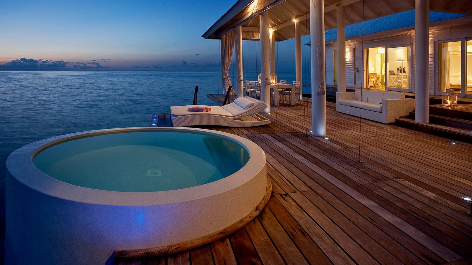 rooms-two-bedroom-water-villa