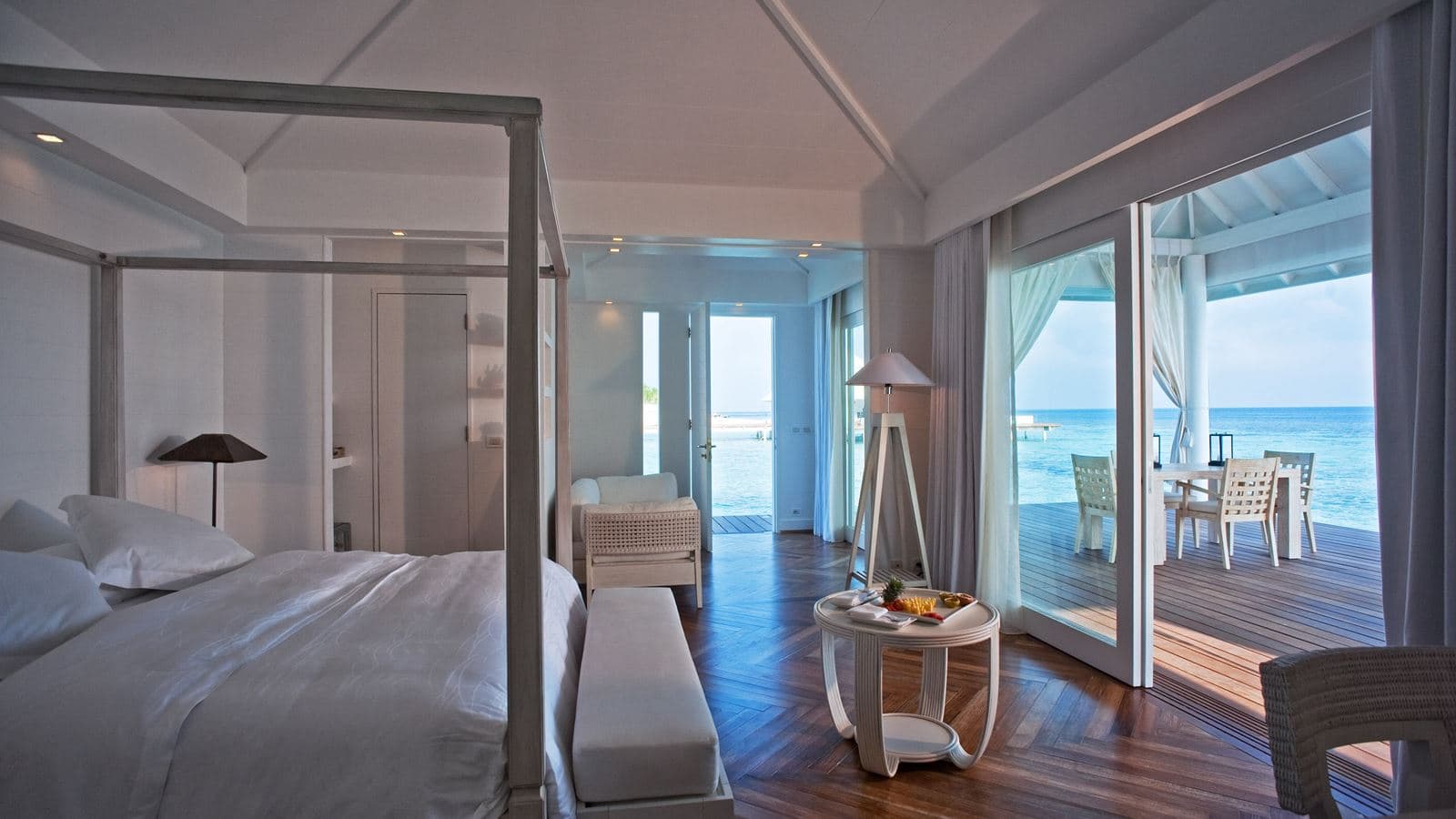 rooms-water-villa