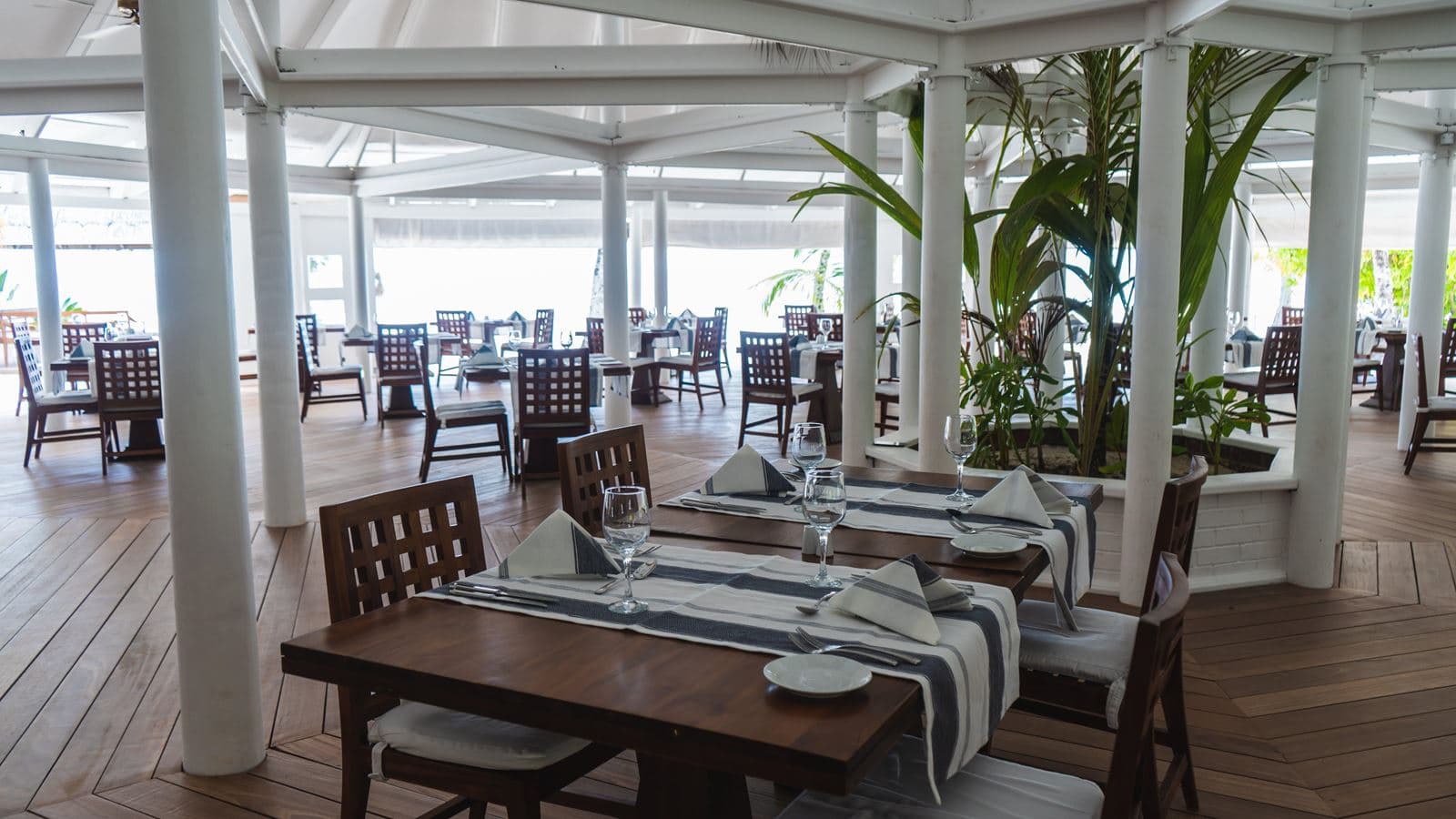 restaurants-maakeyn