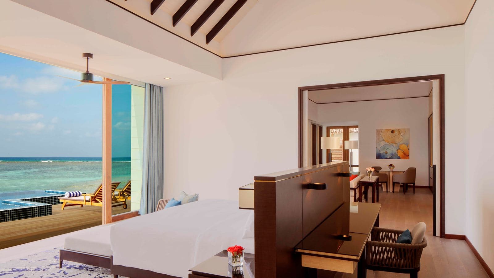 rooms-overwater-villa--3-bedrooms--pool--lagoon-view