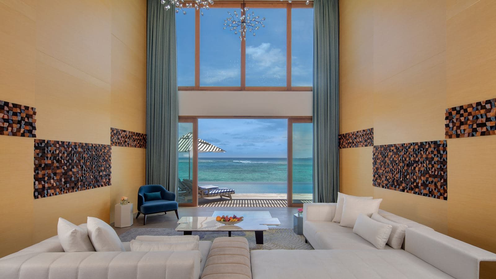 rooms-presidential--overwater-villa-3-bedrooms--pool