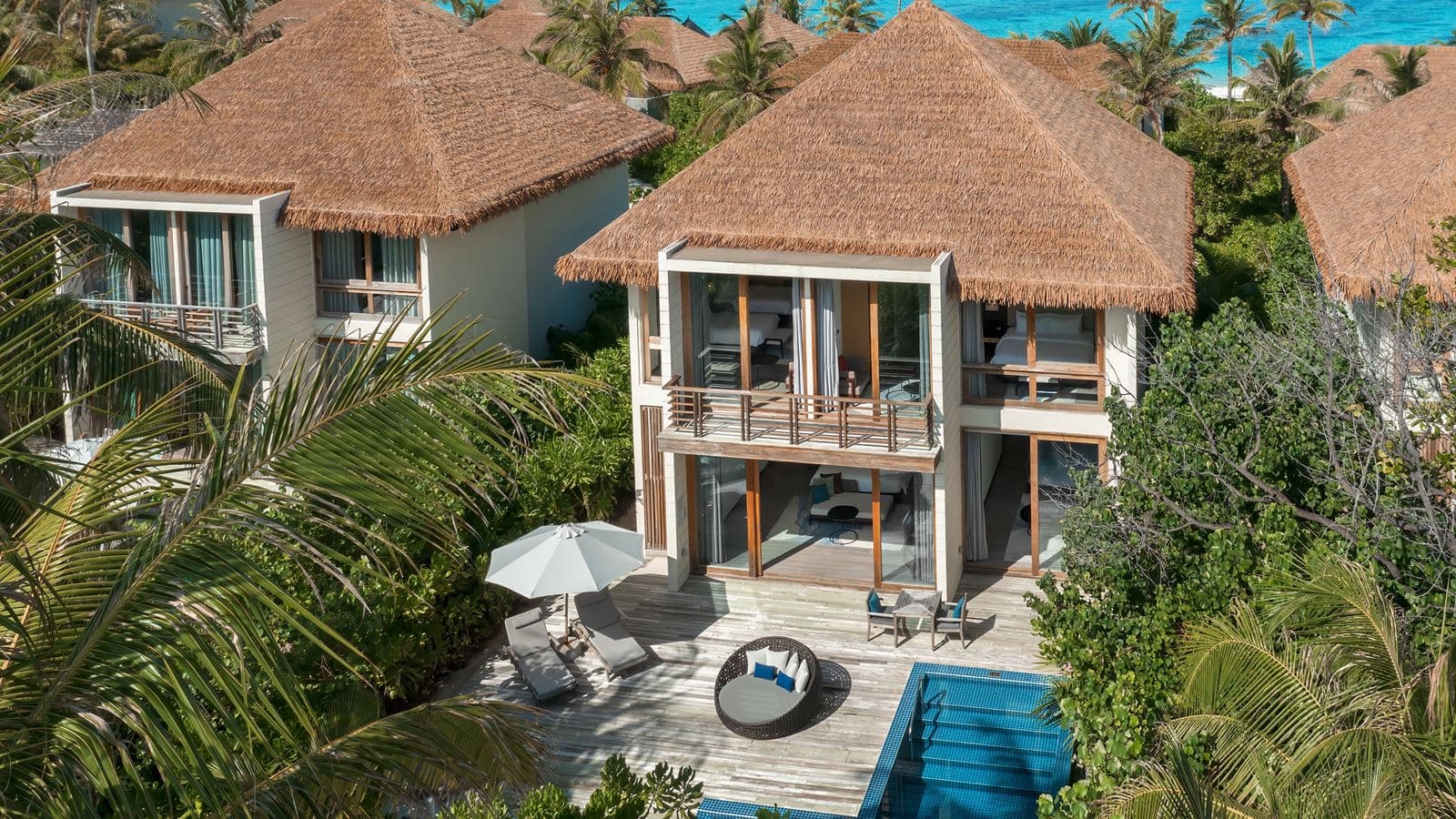 rooms-family-villa--3-bedrooms--pool--lagoon-view