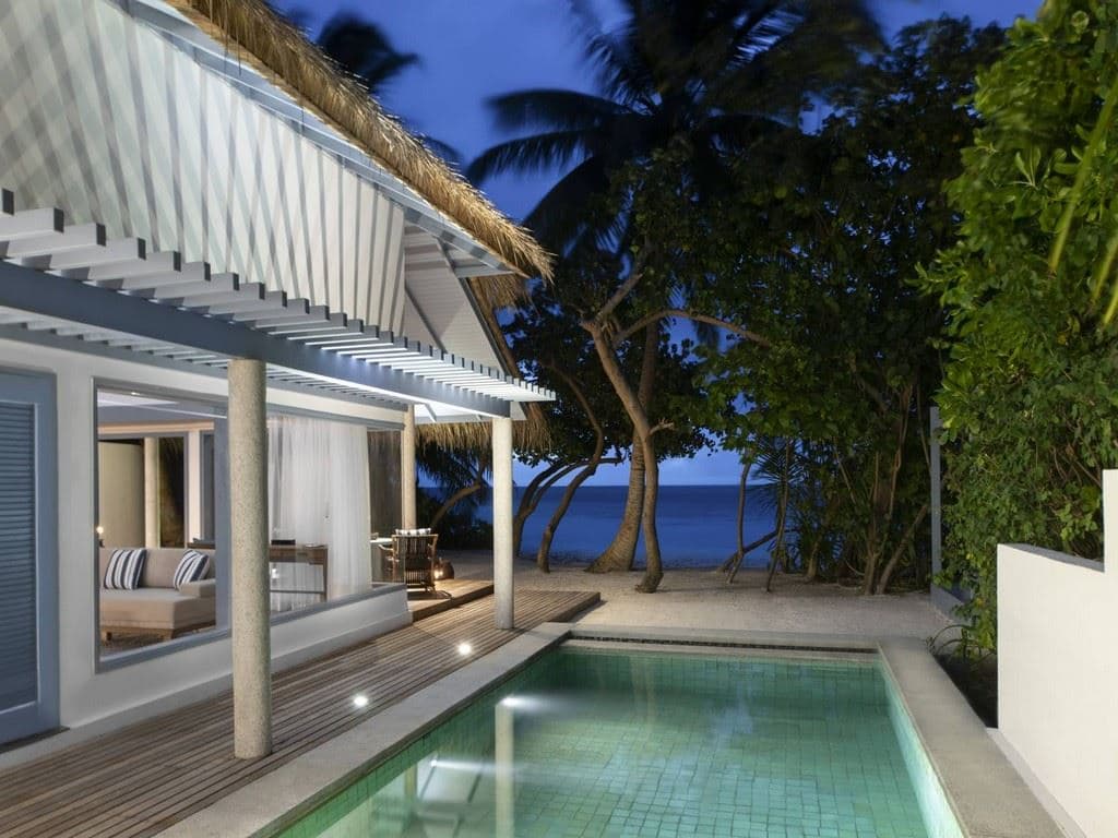 rooms-beach-villa