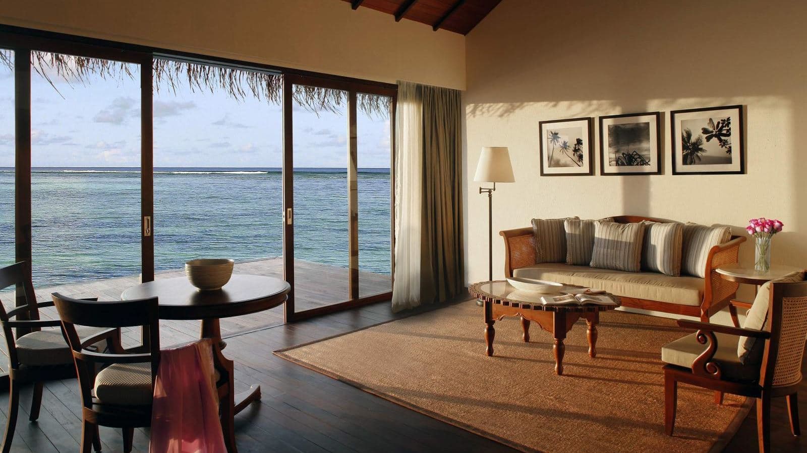 rooms-water-villa