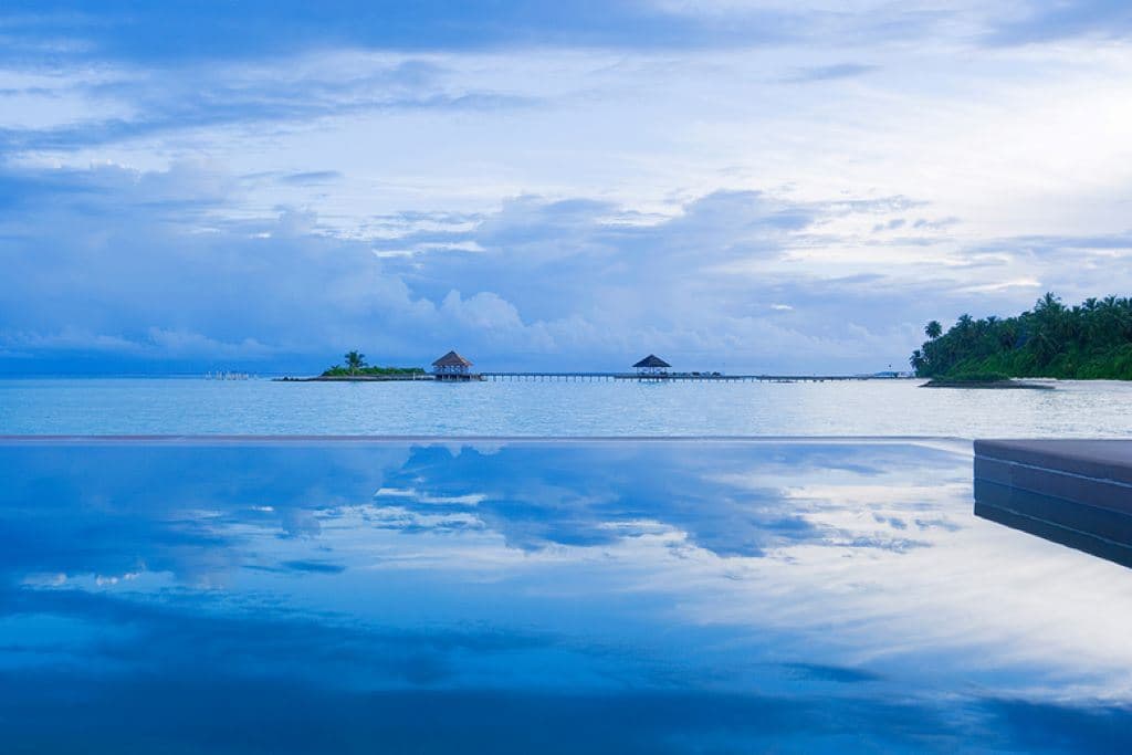 rooms-water-villa