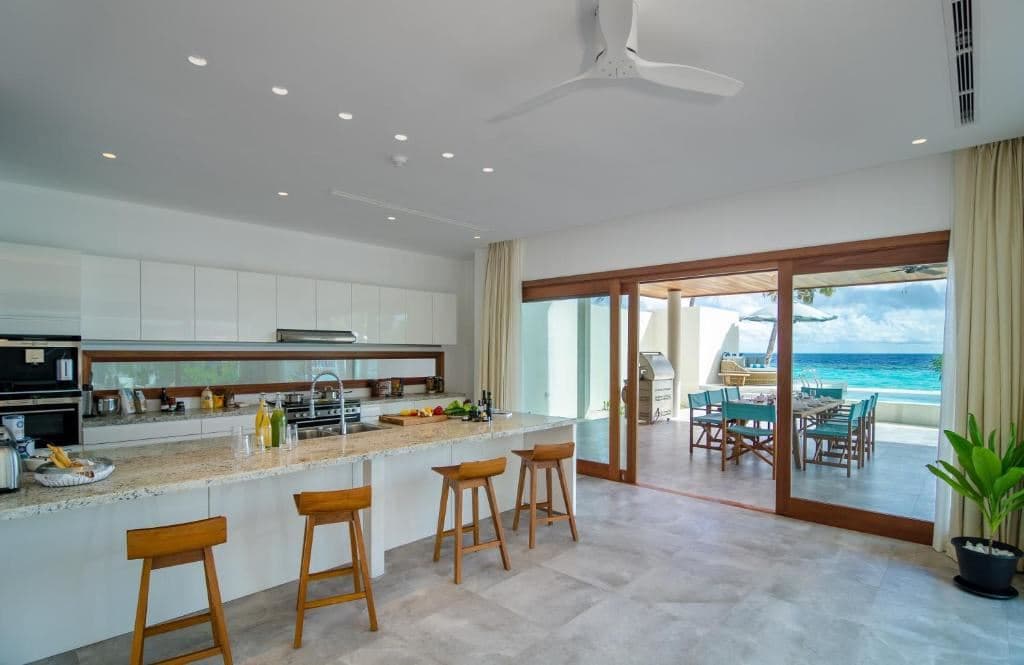 rooms-the-great-beach-residence-eight-bedrooms