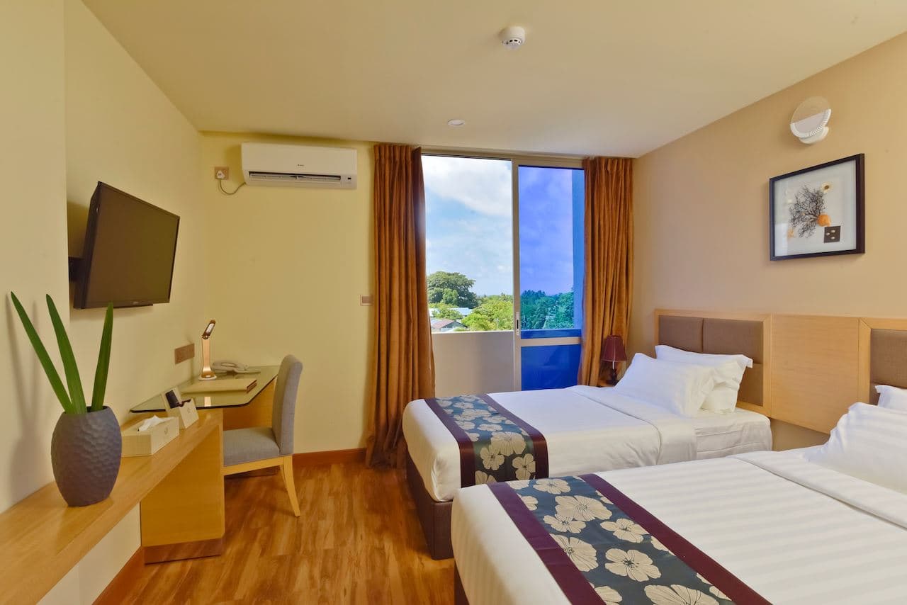 rooms-deluxe-room