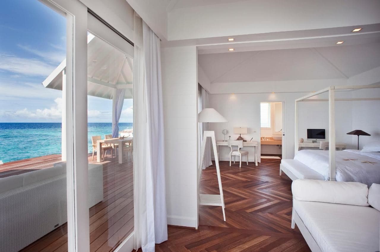 rooms-water-villa