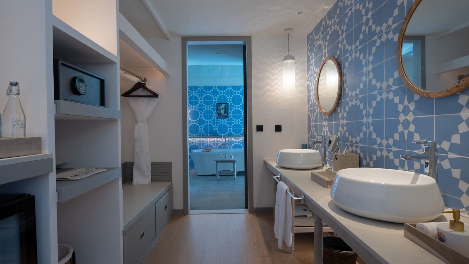 rooms-lagoon-villa
