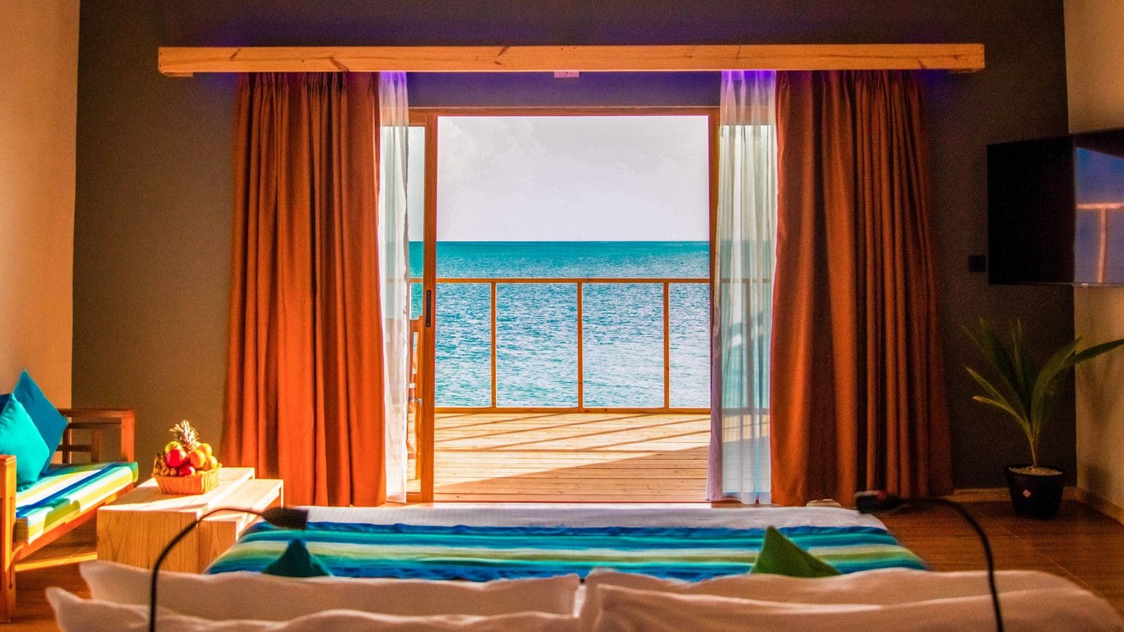 rooms-water-villa