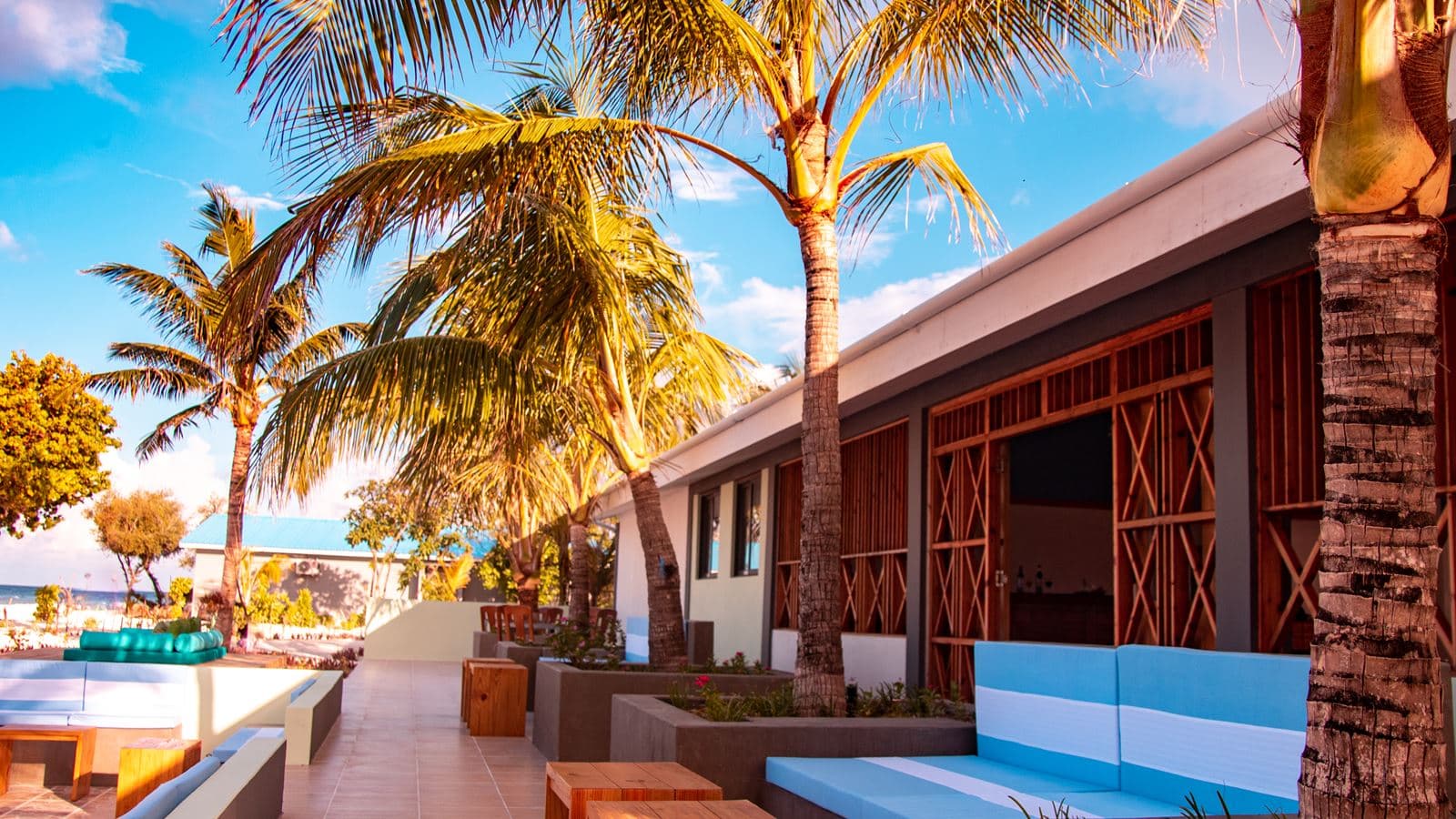 restaurants-kanduolhi-bar