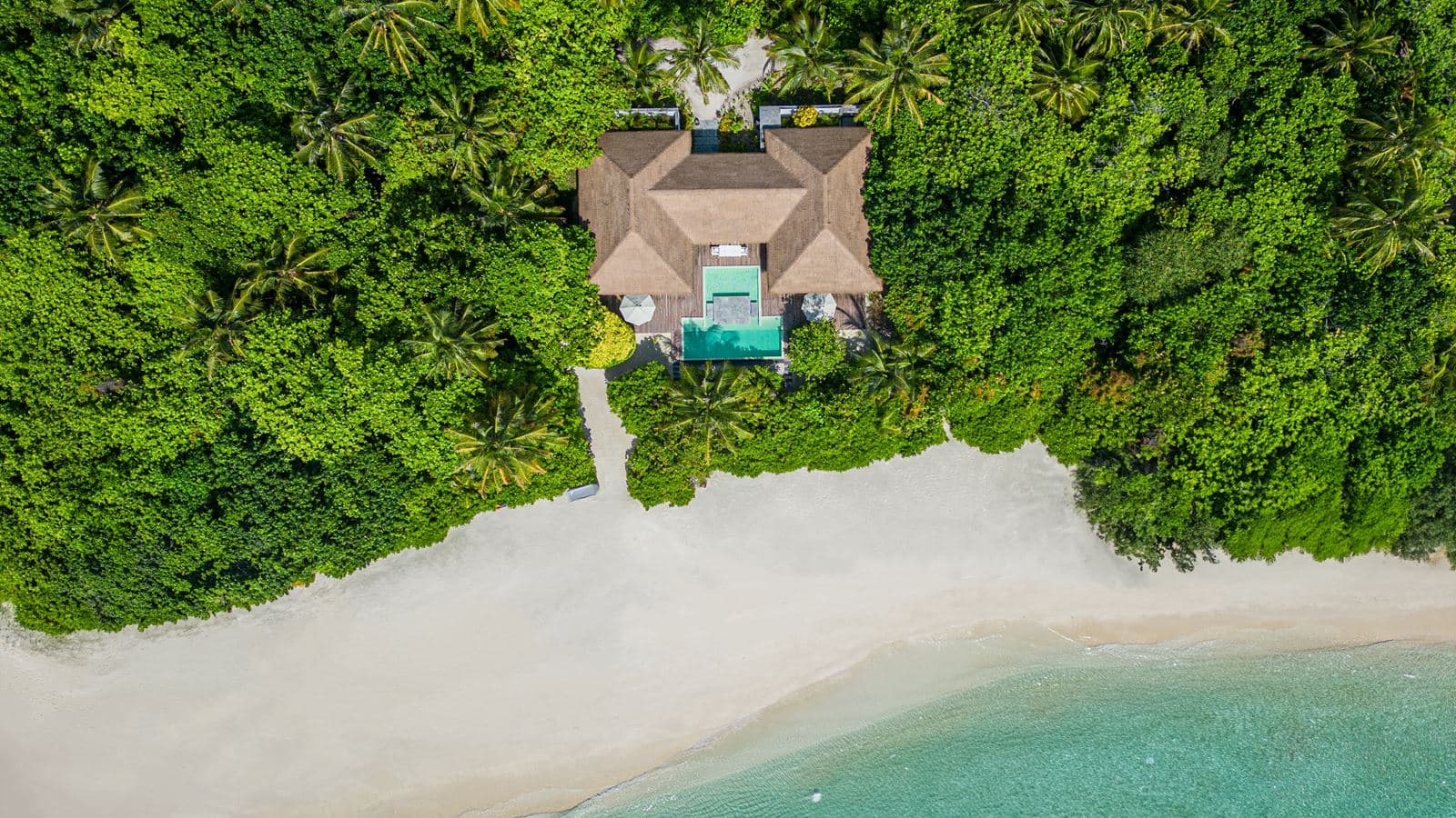 rooms-beach-villa-with-private-pool--king-villa-beach-front-private-with-pool