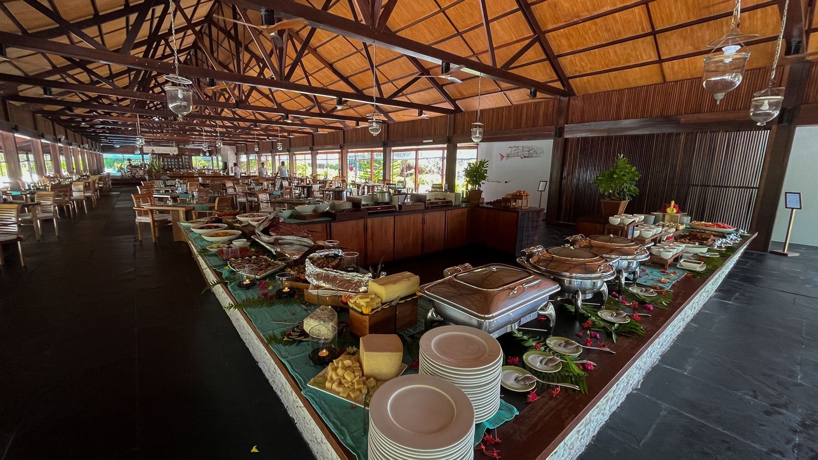 restaurants-main-seaview-restaurant