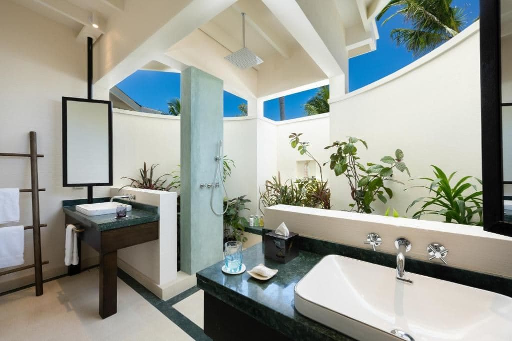 rooms-beach-villa