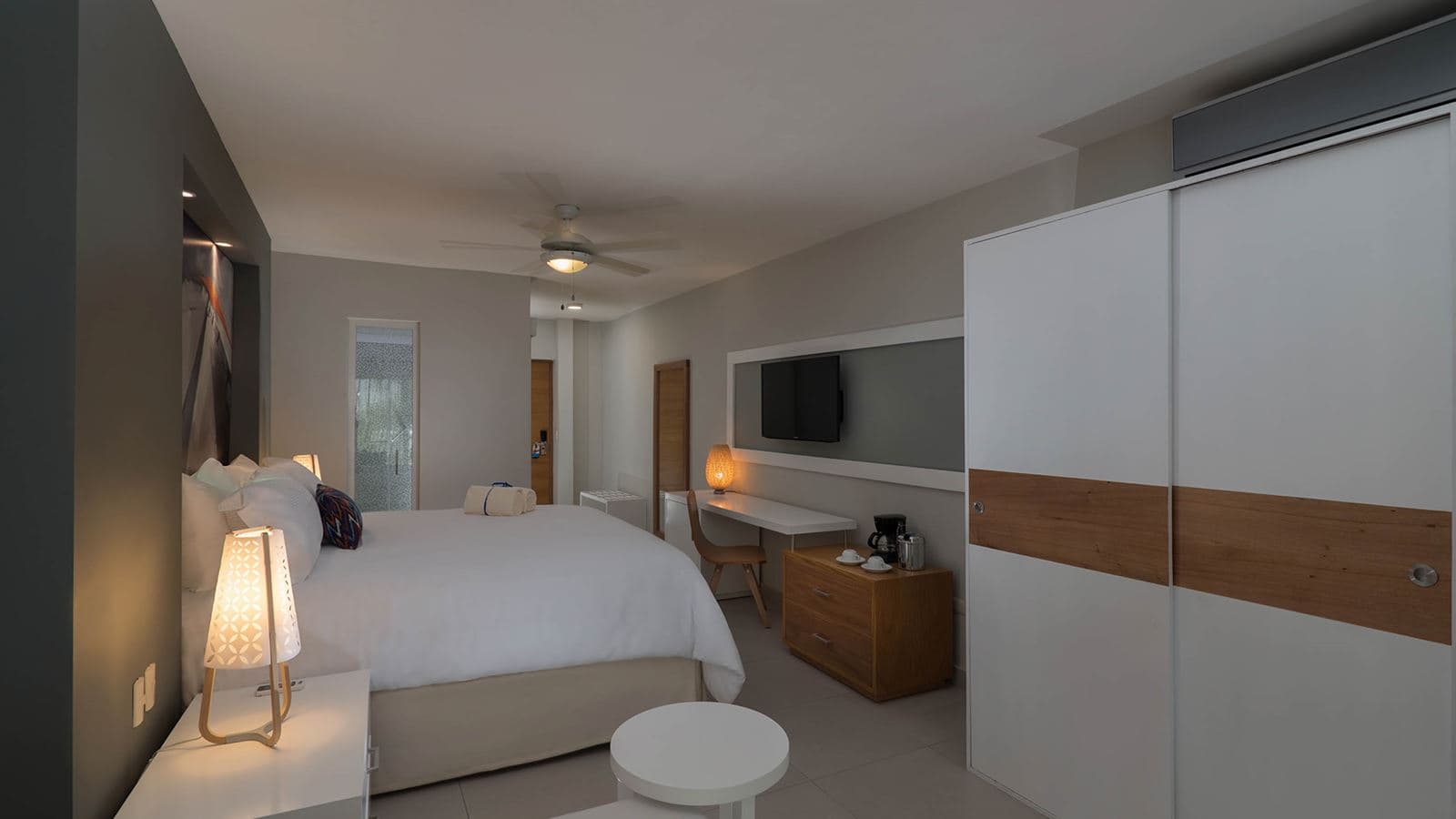 rooms-superior-room
